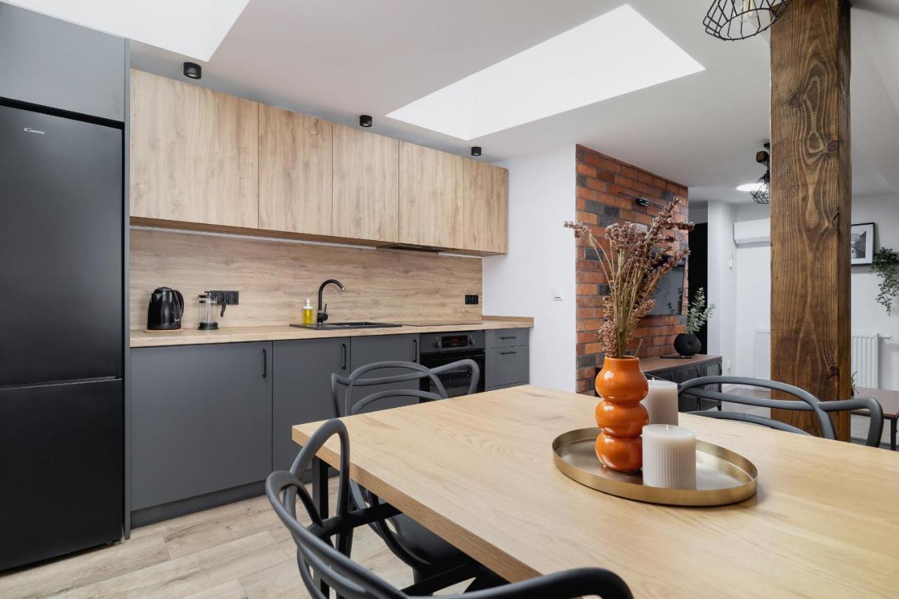 Cosy Apartments Kosciuszki Near The Main Train Station By Noclegi Renters Kattowitz Exterior foto