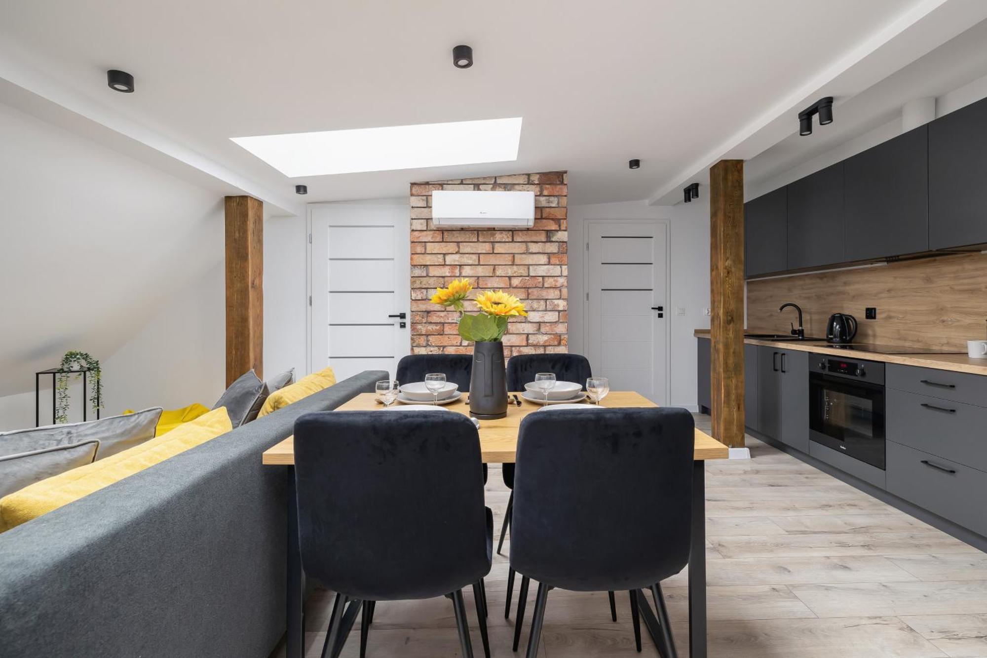 Cosy Apartments Kosciuszki Near The Main Train Station By Noclegi Renters Kattowitz Exterior foto