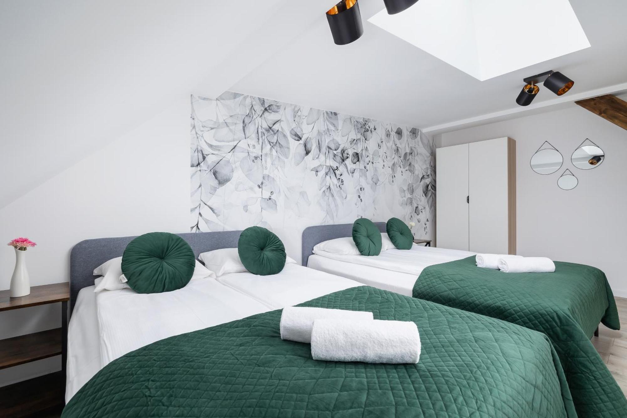 Cosy Apartments Kosciuszki Near The Main Train Station By Noclegi Renters Kattowitz Exterior foto