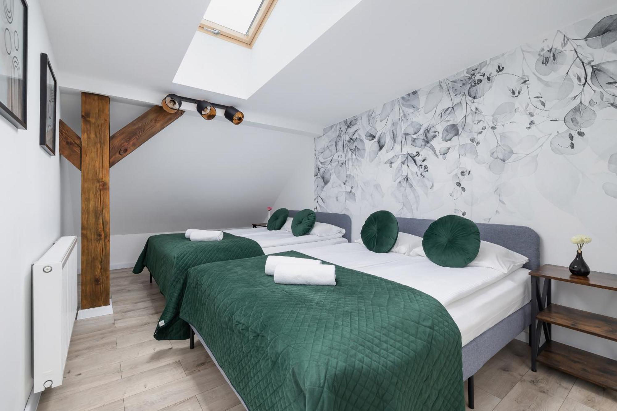Cosy Apartments Kosciuszki Near The Main Train Station By Noclegi Renters Kattowitz Exterior foto